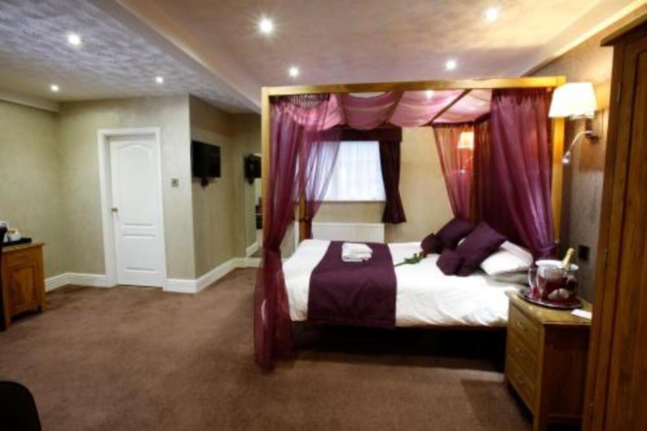 Bury Old Mill And Leisure Club Hotel